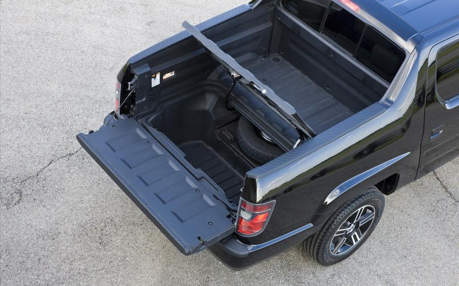  Honda Ridgeline Sport 2012 года  (фото 2 из 87)